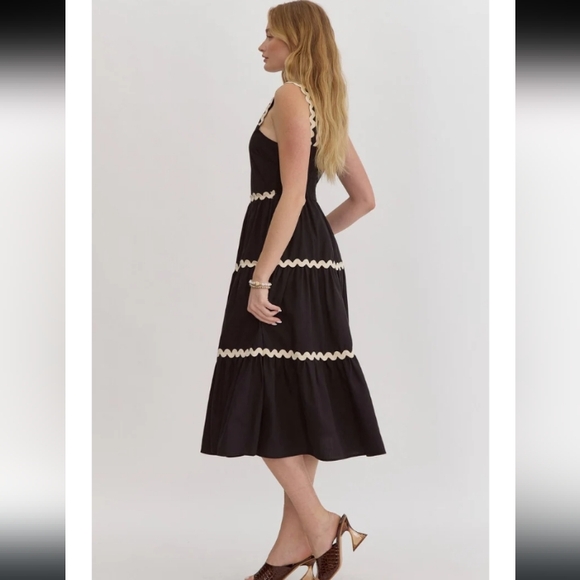 Entro Ric Rac Midi Dress - Picture 2 of 6